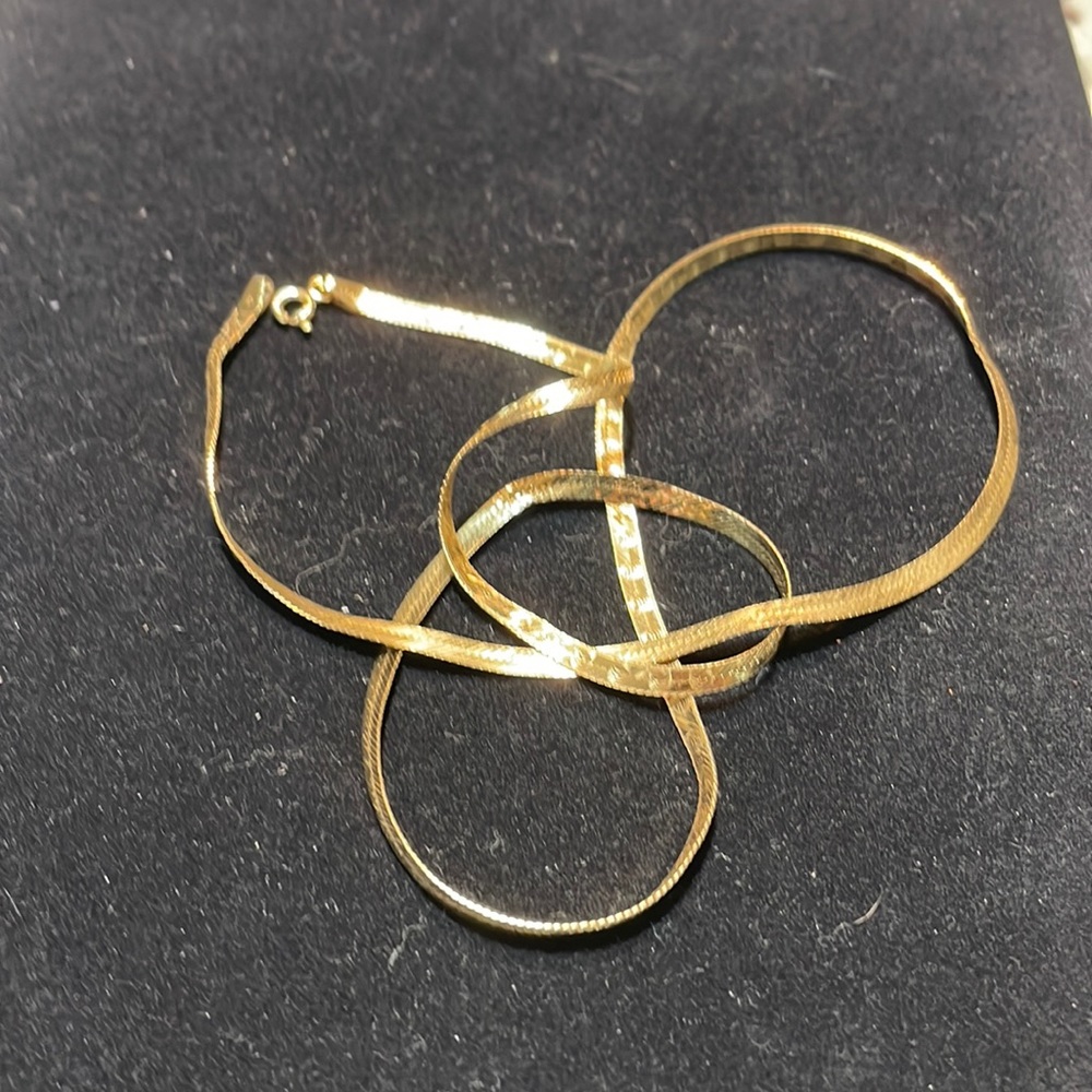 14 karat yellow gold 20 inch herringbone chain